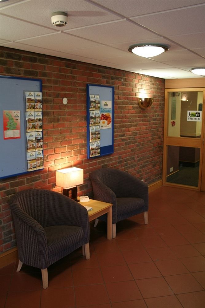 Days By Wyndham Sevenoaks Clacket Lane Hotel Westerham