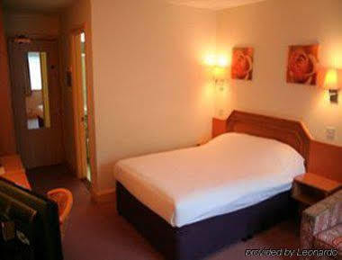 Hotel Days By Wyndham Sevenoaks Clacket Lane 3*
