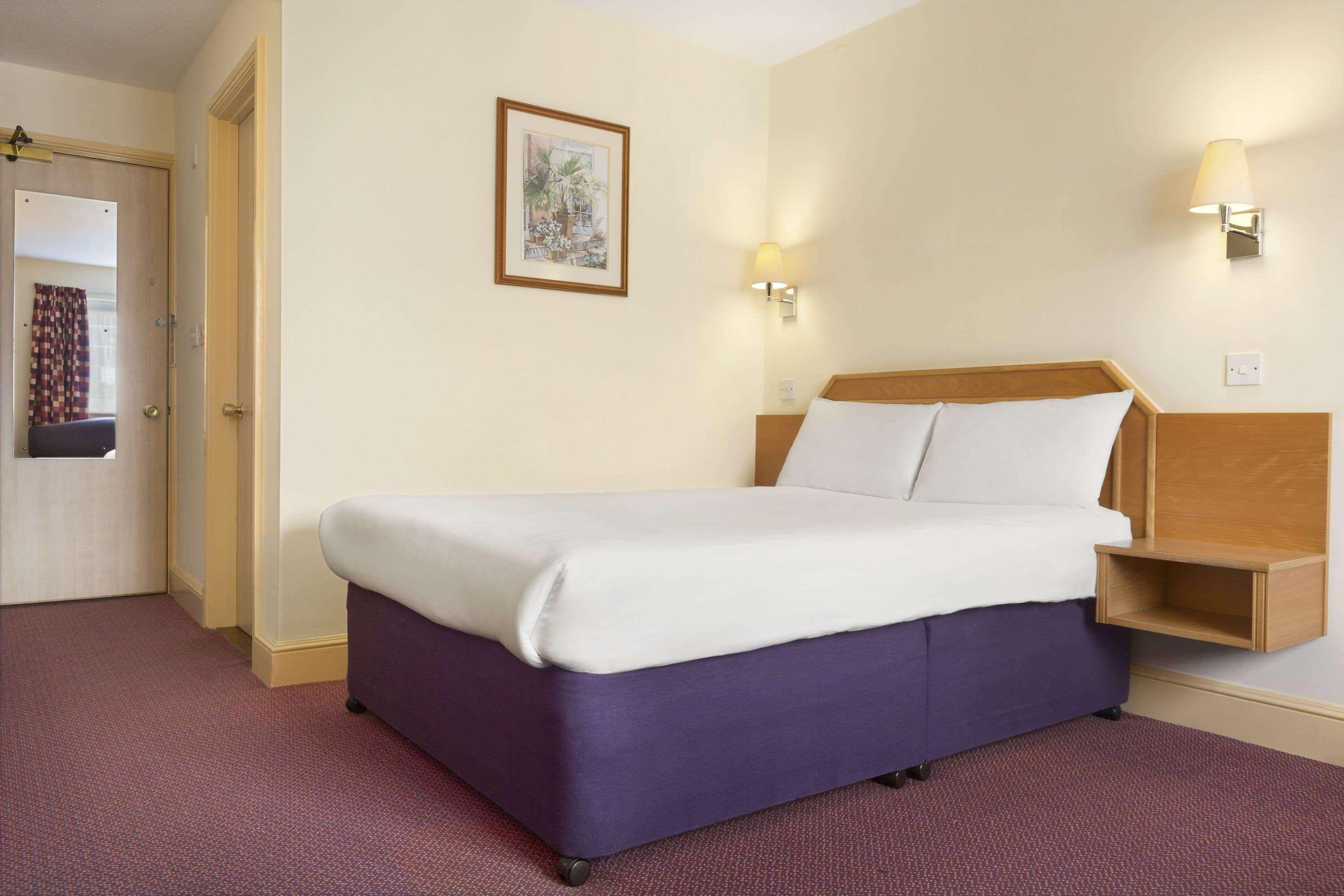 Days By Wyndham Sevenoaks Clacket Lane Hotel Westerham